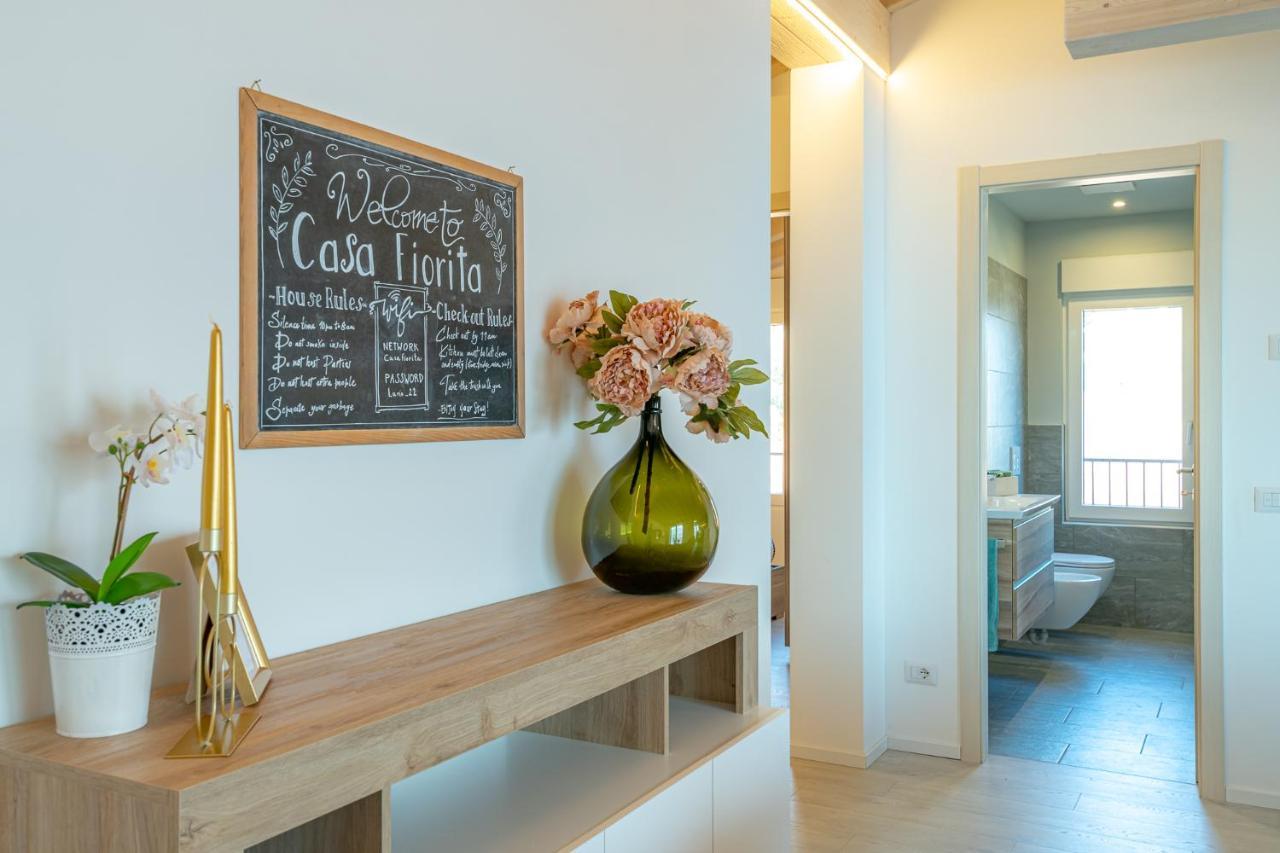 Classy Apartment Wifi, Parking & Stunning View! Acquaseria Exteriér fotografie